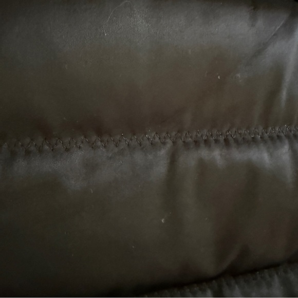 kate spade Black Puffy “Apres Ski” Tote Patent Leather Straps & Polka Dot Lining - Picture 6 of 17